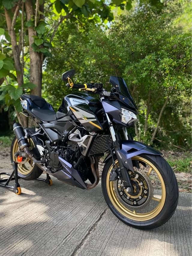 2021 คาวาซากิ z400 se