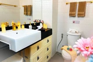 1 Bedroom Condo for sale in CHIC CONDOMINIUM, Karon, Phuket - image blurred placeholder