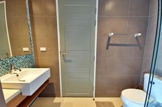 คอนโด 1 ห้องนอนขายในคอนโดกอล์ฟกะทู้ - image blurred placeholder