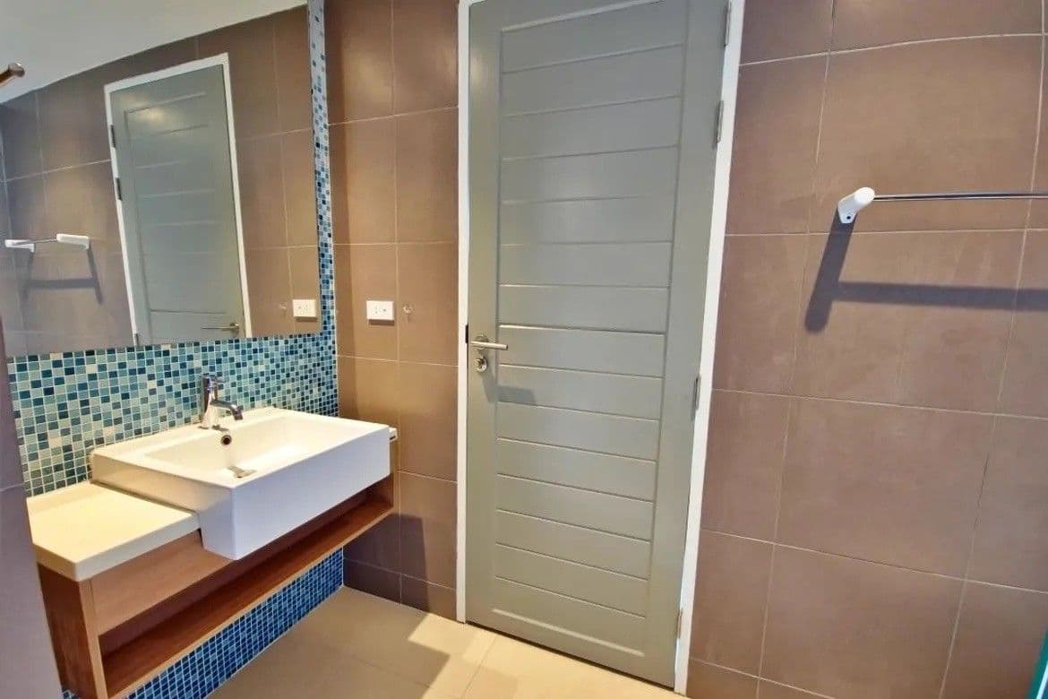 คอนโด 1 ห้องนอนขายในคอนโดกอล์ฟกะทู้