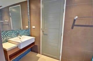 คอนโด 1 ห้องนอนขายในคอนโดกอล์ฟกะทู้ - image blurred placeholder