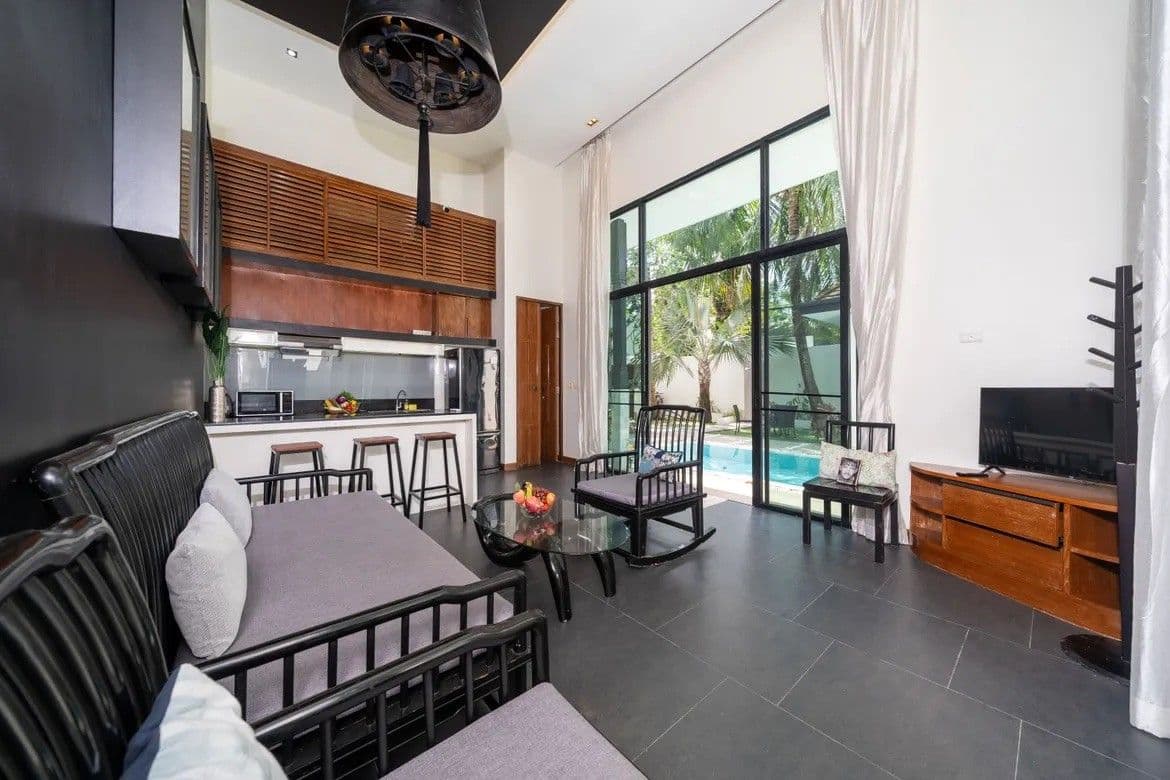 Luxury 4 Bedroom Villa in Laguna