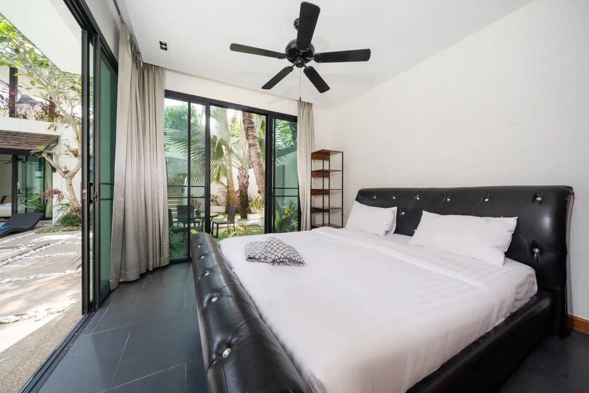 Luxury 4 Bedroom Villa in Laguna