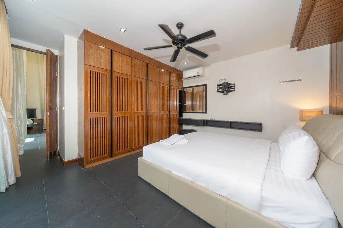 Luxury 4 Bedroom Villa in Laguna