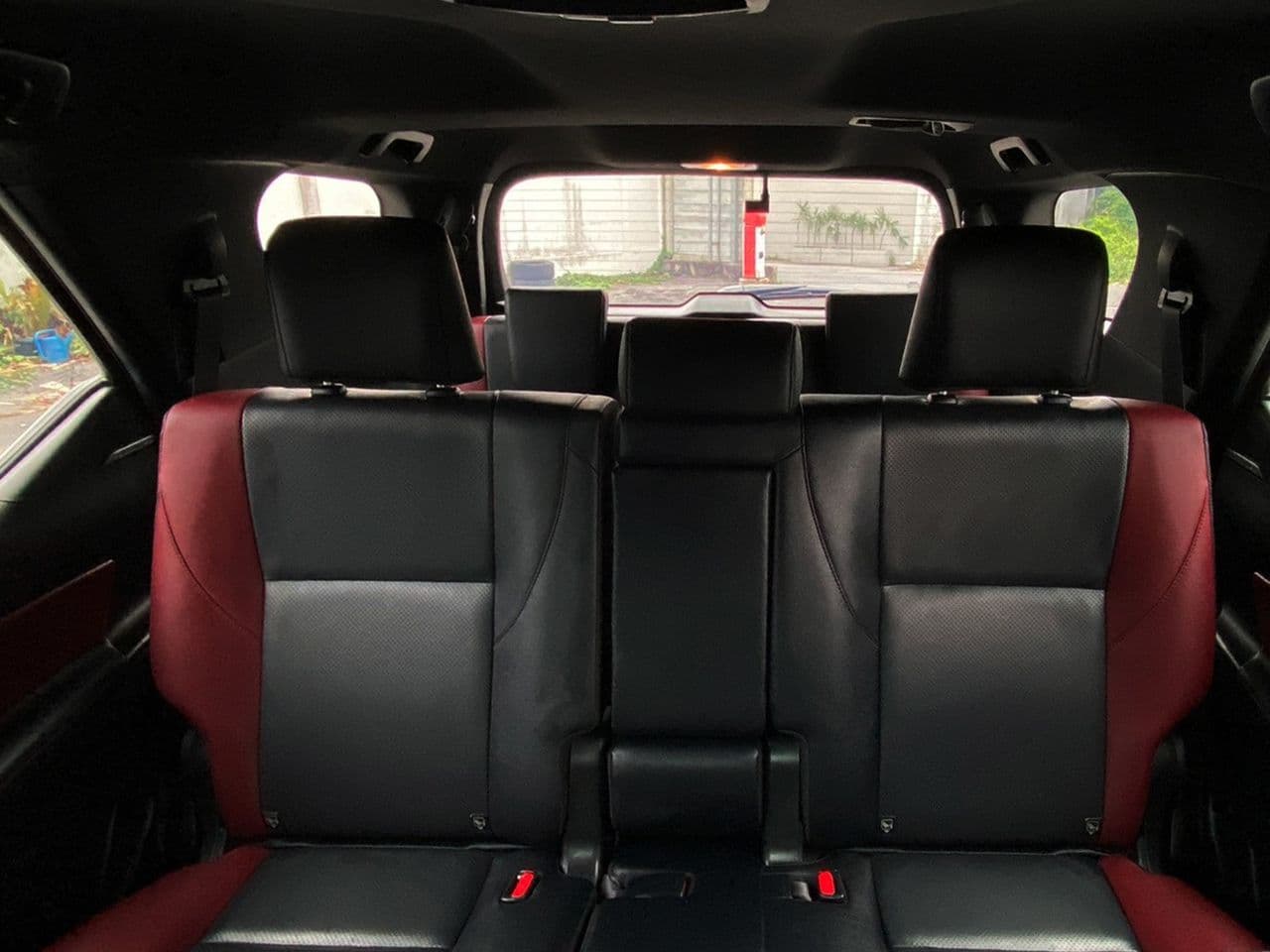 Toyota Fortuner 2.4V Legender, 28,000km