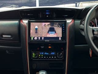 Toyota Fortuner 2.4V Legender, 28,000km - image blurred placeholder