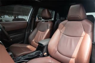 Toyota Corolla Cross, 79,000km - image blurred placeholder