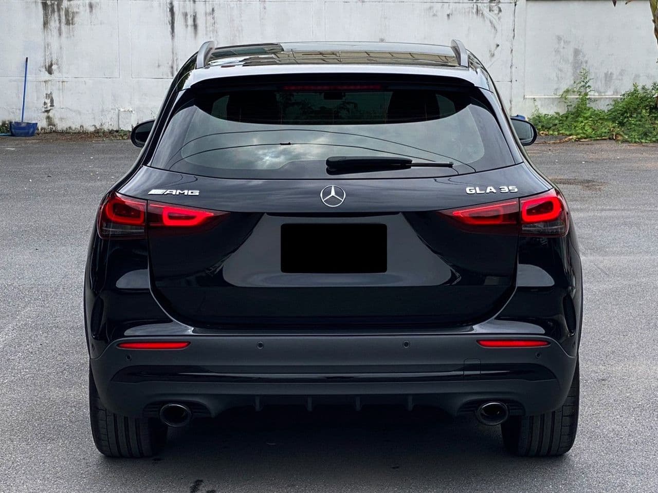 Mercedes Benz AMG GLA35