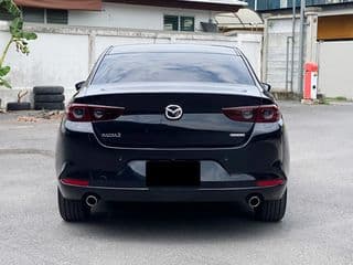 Mazda 3 2.0, 67,000km - image blurred placeholder