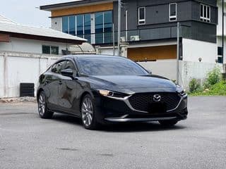 Mazda 3 2.0, 67,000km - image blurred placeholder