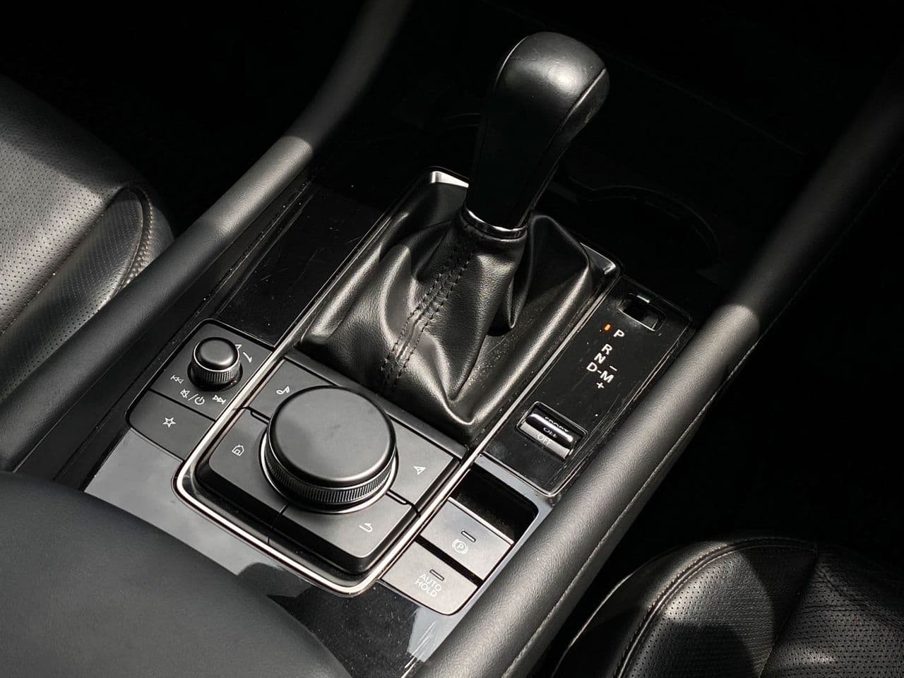 Mazda 3 2.0, 67,000km