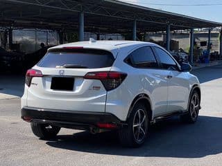 Honda HR-V 1.8RS, 118,000km - image blurred placeholder