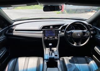 Honda Civic 1.5 TURBO, 137,400km - image blurred placeholder