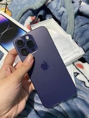 iPhone 14 Pro Max - image blurred placeholder