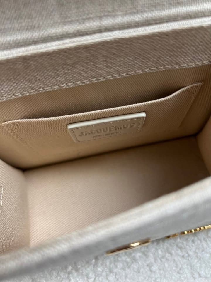 jacquemus le chiquito noeud y22 สี light greige