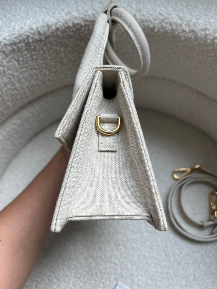 jacquemus le chiquito noeud y22 สี light greige