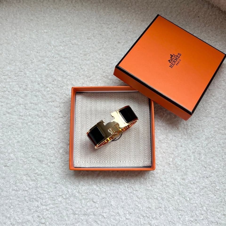 Hermes Clic Clac H PM Y21 สีดำ อะไหล่ Rosegold