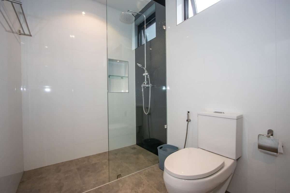 Striking 3-Bedroom House in Laguna