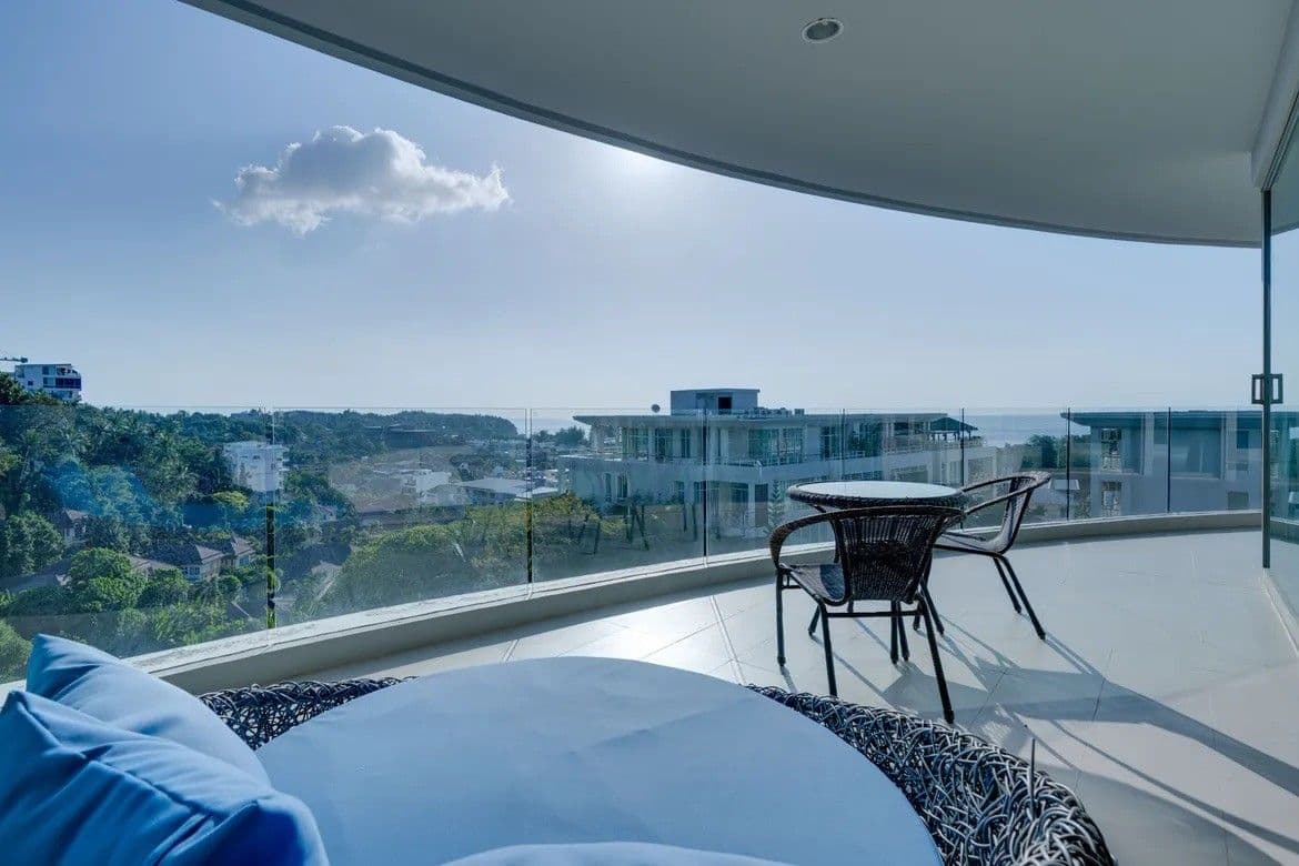 อพาร์ตเมนต์ 2 ห้องนอนพร้อมวิวทะเล