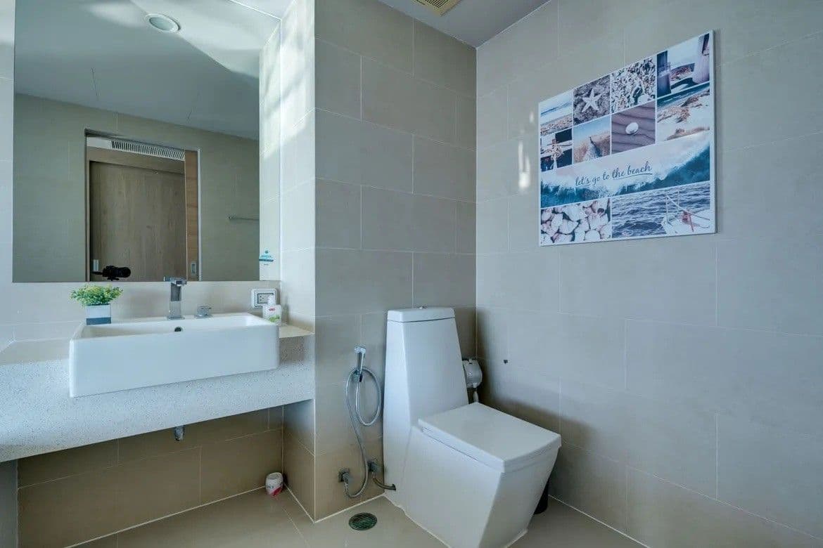 อพาร์ตเมนต์ 2 ห้องนอนพร้อมวิวทะเล