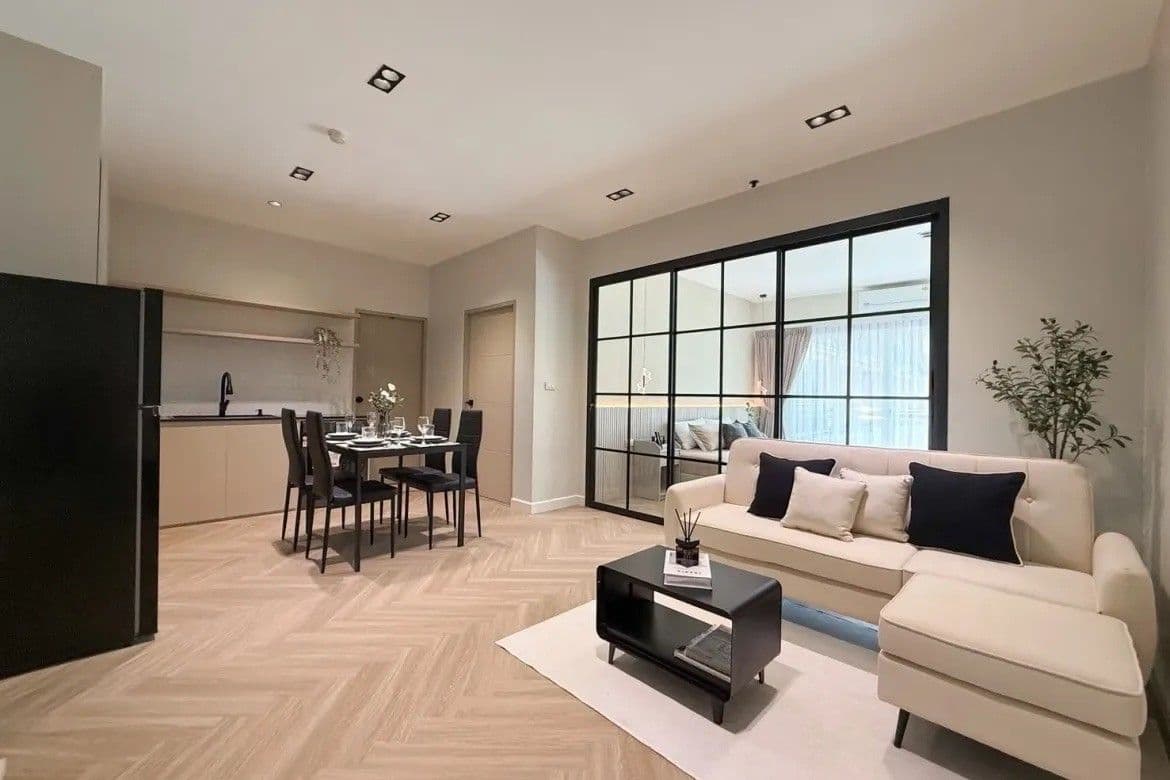 Condo for Sale in Green Place