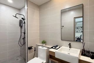 Condo for Sale in Green Place - image blurred placeholder