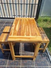 Dining Table - image blurred placeholder