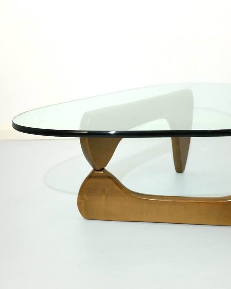 โต๊ะกลางห้องนั่งเล่น ขนาดเล็ก ทำจากกระจกและไม้แท้รวมกัน