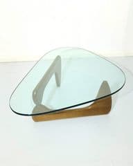 โต๊ะกลางห้องนั่งเล่น ขนาดเล็ก ทำจากกระจกและไม้แท้รวมกัน - image blurred placeholder