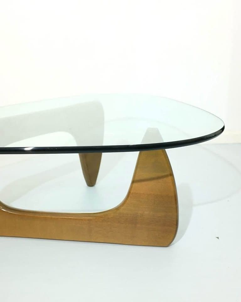 โต๊ะกลางห้องนั่งเล่น ขนาดเล็ก ทำจากกระจกและไม้แท้รวมกัน