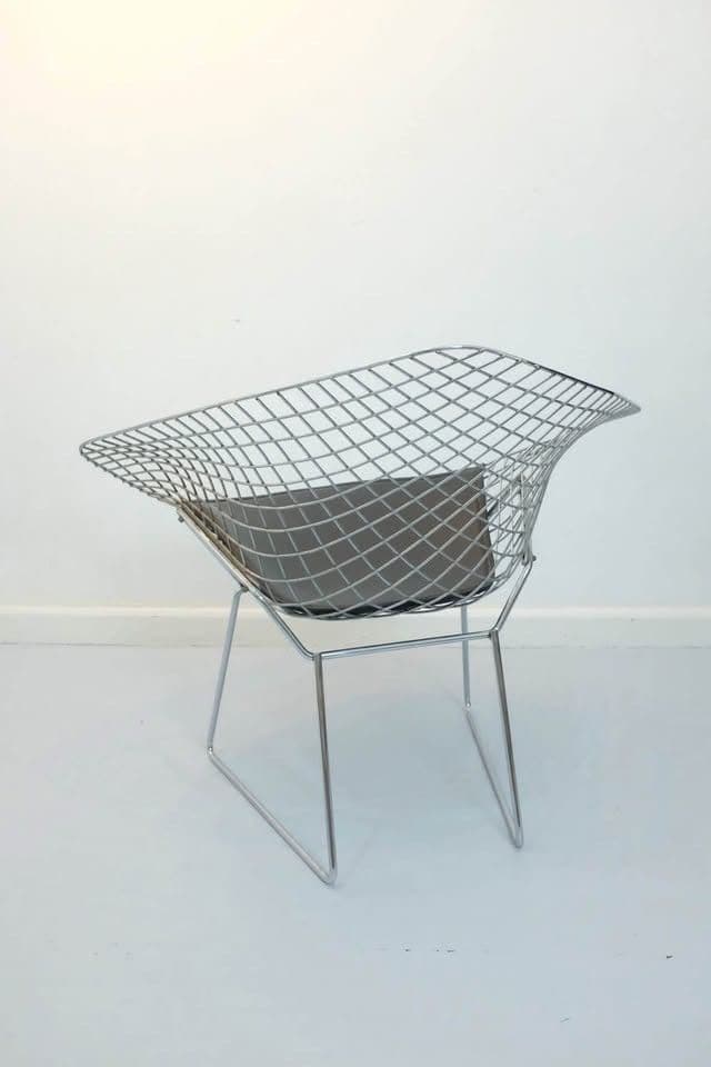 Small Diamond Lounge Chair