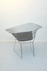 Small Diamond Lounge Chair - image blurred placeholder
