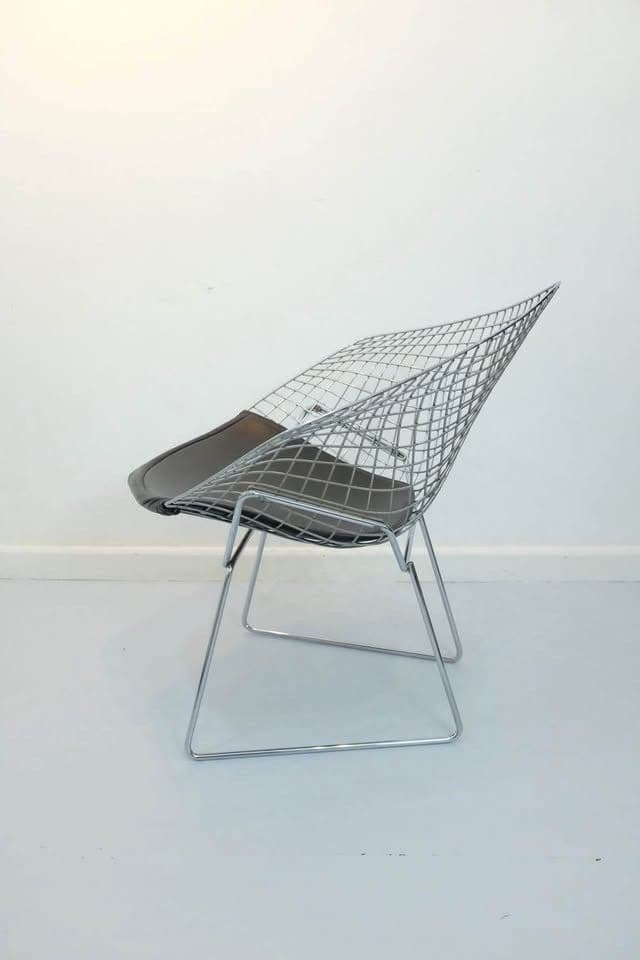 Small Diamond Lounge Chair