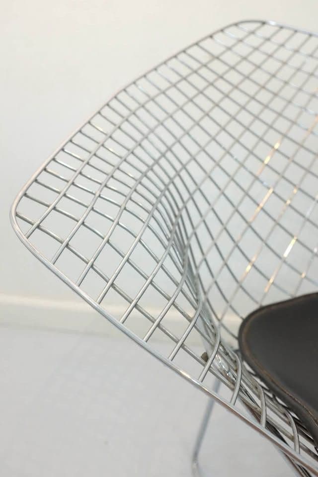 Small Diamond Lounge Chair