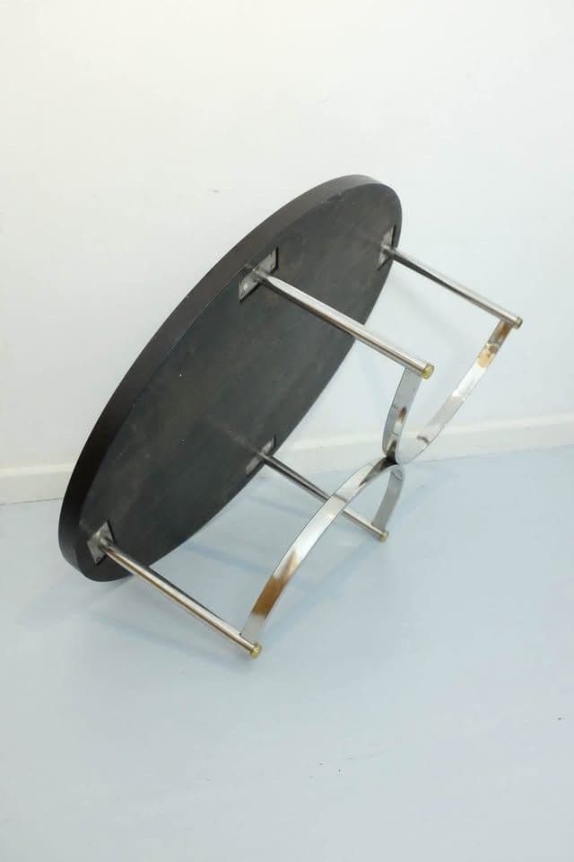 Round Coffee Table – Modernist Design