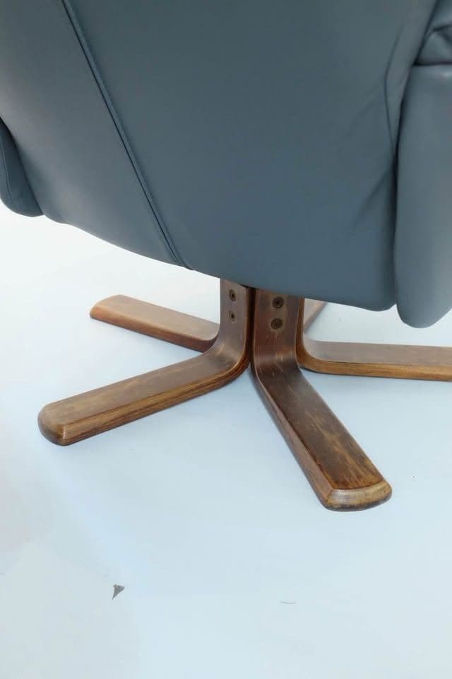 Vintage Recliner Chair with Ottoman