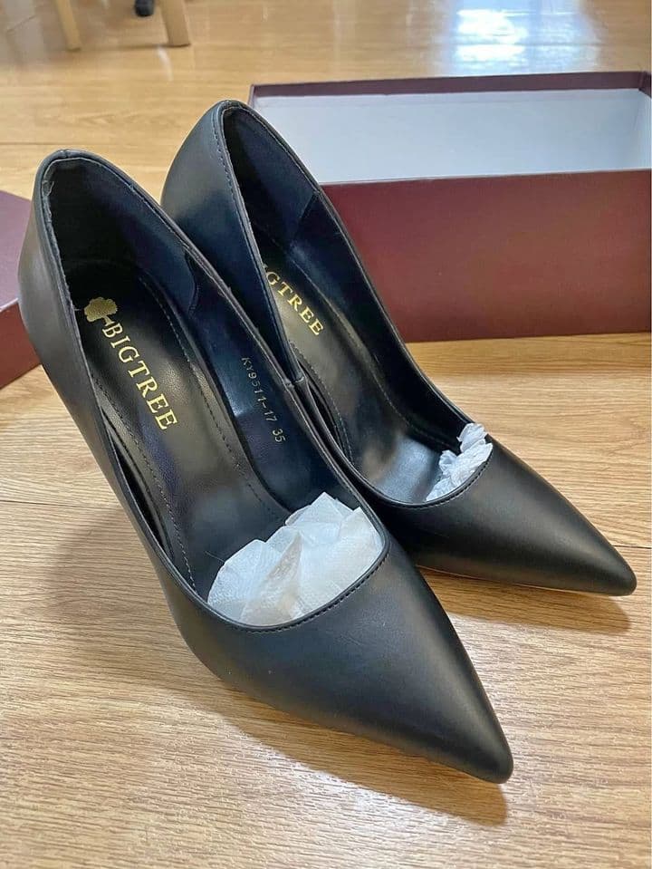 รองเท้าส้นสูง 3 inches heels size 35/ 5US/ 23cm