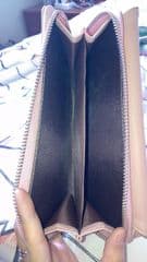 Long Wallet - image blurred placeholder