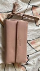 Long Wallet - image blurred placeholder