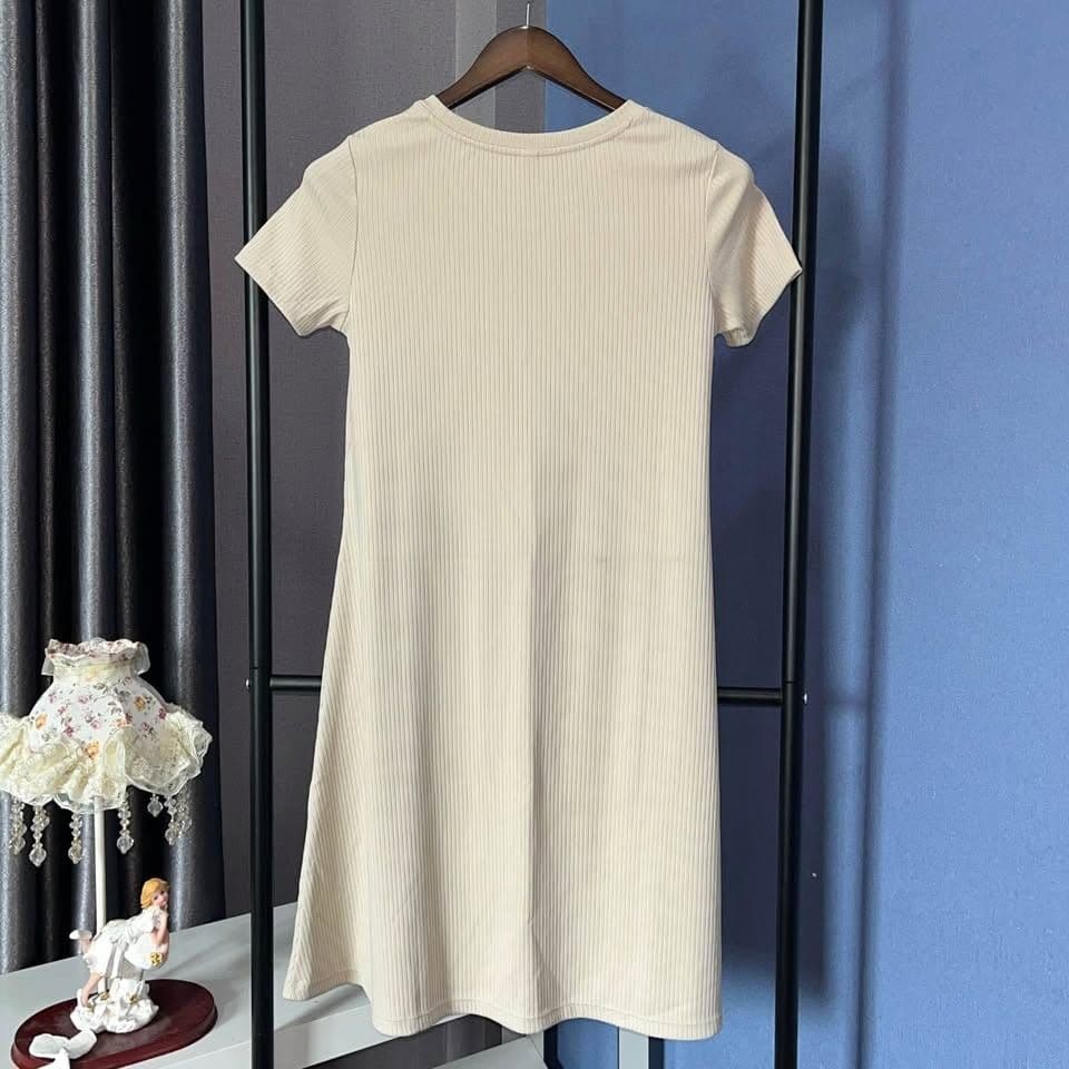 Uniqlo Women's Ribbed Crew Neck Short Sleeve Dress in Cream Color