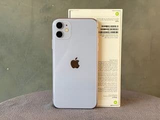 Apple iPhone 11 64GB - image blurred placeholder