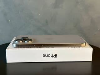 Apple iPhone 15 Pro Max 256GB - image blurred placeholder
