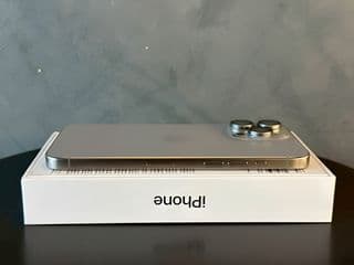 Apple iPhone 15 Pro Max 256GB - image blurred placeholder