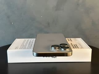 Apple iPhone 15 Pro Max 256GB - image blurred placeholder