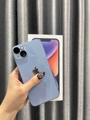 iPhone 14 Plus - image blurred placeholder