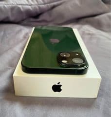 Apple iPhone 13 128GB - image blurred placeholder