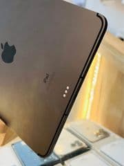 Apple iPad Air 4 64GB - image blurred placeholder