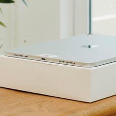 Apple iPad Gen 10 64GB - image blurred placeholder