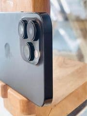 Apple iPhone 14 Pro Max - image blurred placeholder