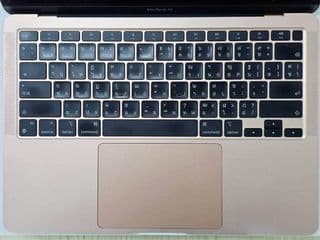 Apple MacBook Air M1 256GB - image blurred placeholder